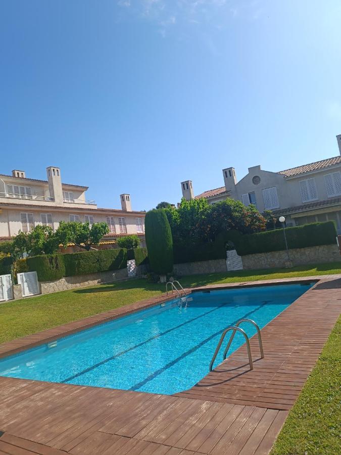 Cambrils Adosado Con Piscina 4 Habitaciones, 8 Huespedes Esterno foto